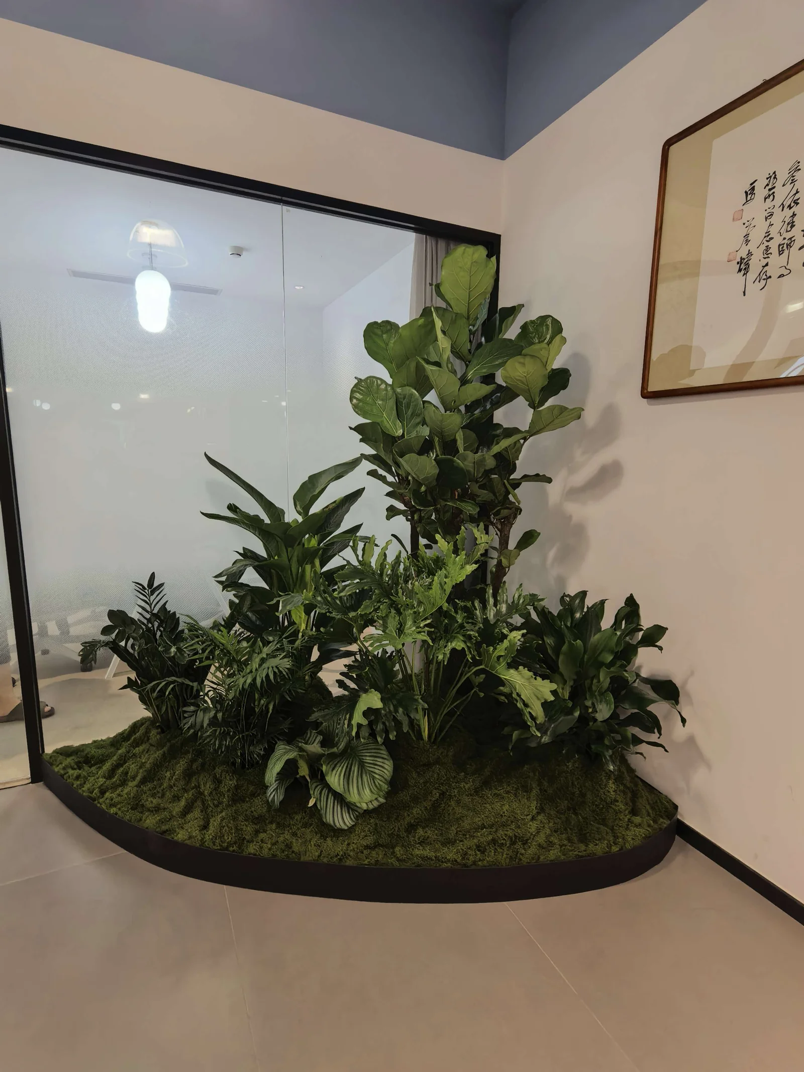转角植物组合景观