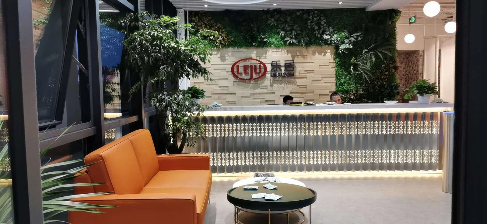 乐居｜接待区绿植墙